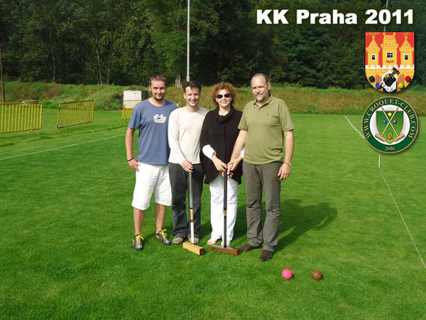 Крокет. В сентябре 2011 г. состоялась встреча с чешскими игроками в Пражском крокет клубе.
